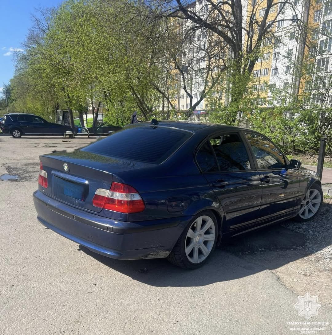 Ще одного керманича з ознаками спʼяніння та без посвідчення водія виявили патрульні