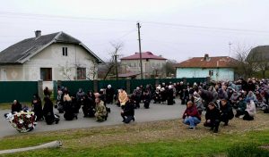 У скорботі в Боднарові попрощалися з Героєм Анатолієм Темником