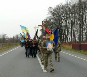 У скорботі в Боднарові попрощалися з Героєм Анатолієм Темником