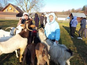 18 рідних Героїв із Бурштинської громади взяли участь в екскурсійному турі в межах проєкту «Турбота про родину Героя»