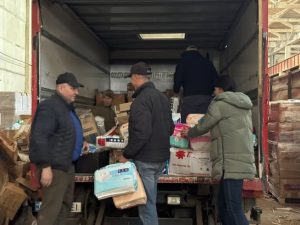 Команда БФ «Чисті серцем» передала гуманітарну допомогу Сокирянській громаді Чернівецької області