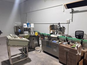 Контрафактні електронки та фальшиві бренди: прикордонники ліквідували масштабну схему у трьох областях України