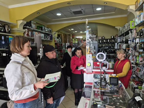 Фахівці Управління праці Івано-Франківської міської ради продовжують проводити  профілактичну роботу з роботодавцями та працівниками щодо офіційного оформлення трудових відносин