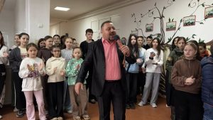 У Лисецькому ліцеї відбувся благодійний концерт заслуженого артиста України Святослава Края