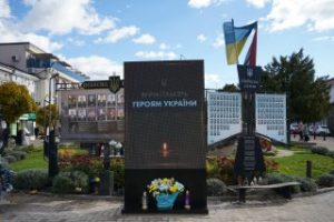У Коломиї відкрили Меморіал пам’яті, що висвітлює інформацію про полеглих захисників України