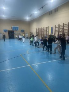 У Крихівецькому ліцею відбулися спортивні змагання «Веселі старти», присвячені Дню Збройних Сил України