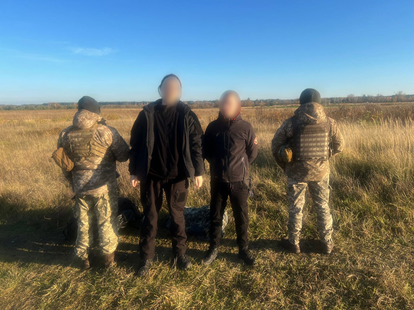 На Волині затримали двох “ухилянтів” та їхню пособницю