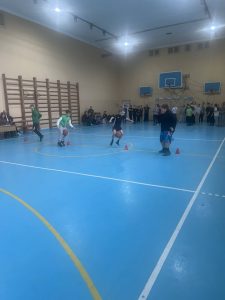 У Крихівецькому ліцею відбулися спортивні змагання «Веселі старти», присвячені Дню Збройних Сил України