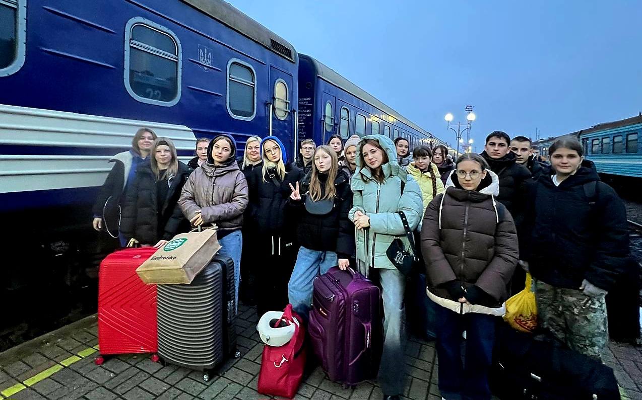 З Дніпропетровщини до Калуша: 17 дітей з прифронтової Могилівської громади розпочали тиждень відпочинку та підтримки