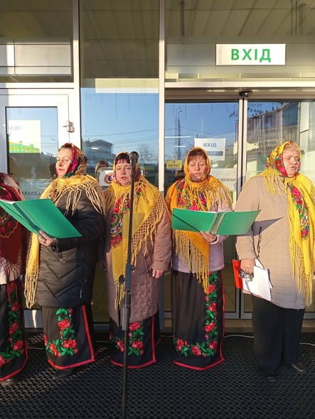 У середмісті Івано-Франківська лунали пісні, що підтримують тих, хто захищає нас щодня