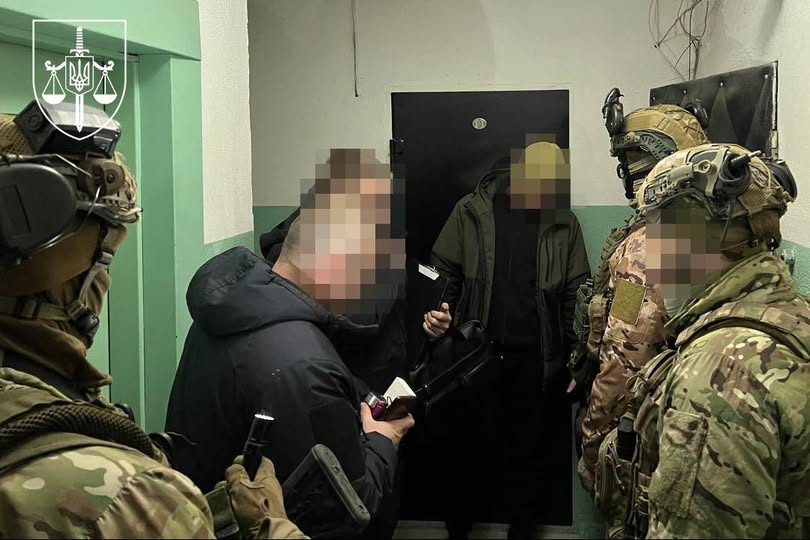Вимагали гроші у літніх людей та застосовували силу: нові деталі та підозри у справі шахрайських кол-центрів