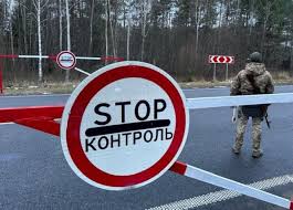 На кордоні з Румунією водій позашляховика збив прикордонника