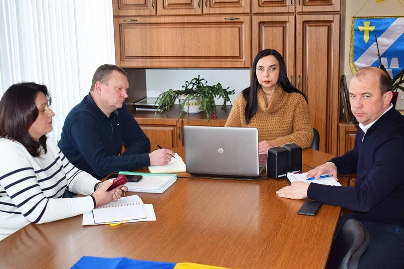 Жанна Табанець, голова Калуської районної державної адміністрації взяла участь в онлайн-нараді з керівниками районних військових адміністрацій та територіальних громад