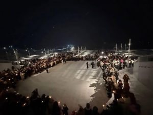 На Прикарпатті встановили Національний рекорд України з наймасовішого запалення Стрітенських свічок