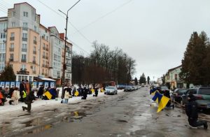 У Тлумачі на колінах зустріли загиблого захисника Андрія (Володимира) Гордого