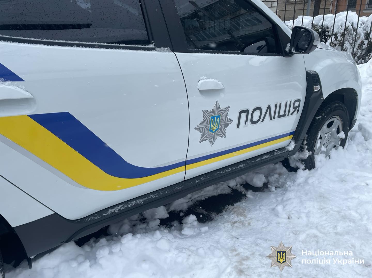 В Івано-Франківську патрульні зупинили агресивного чоловіка під час бійки