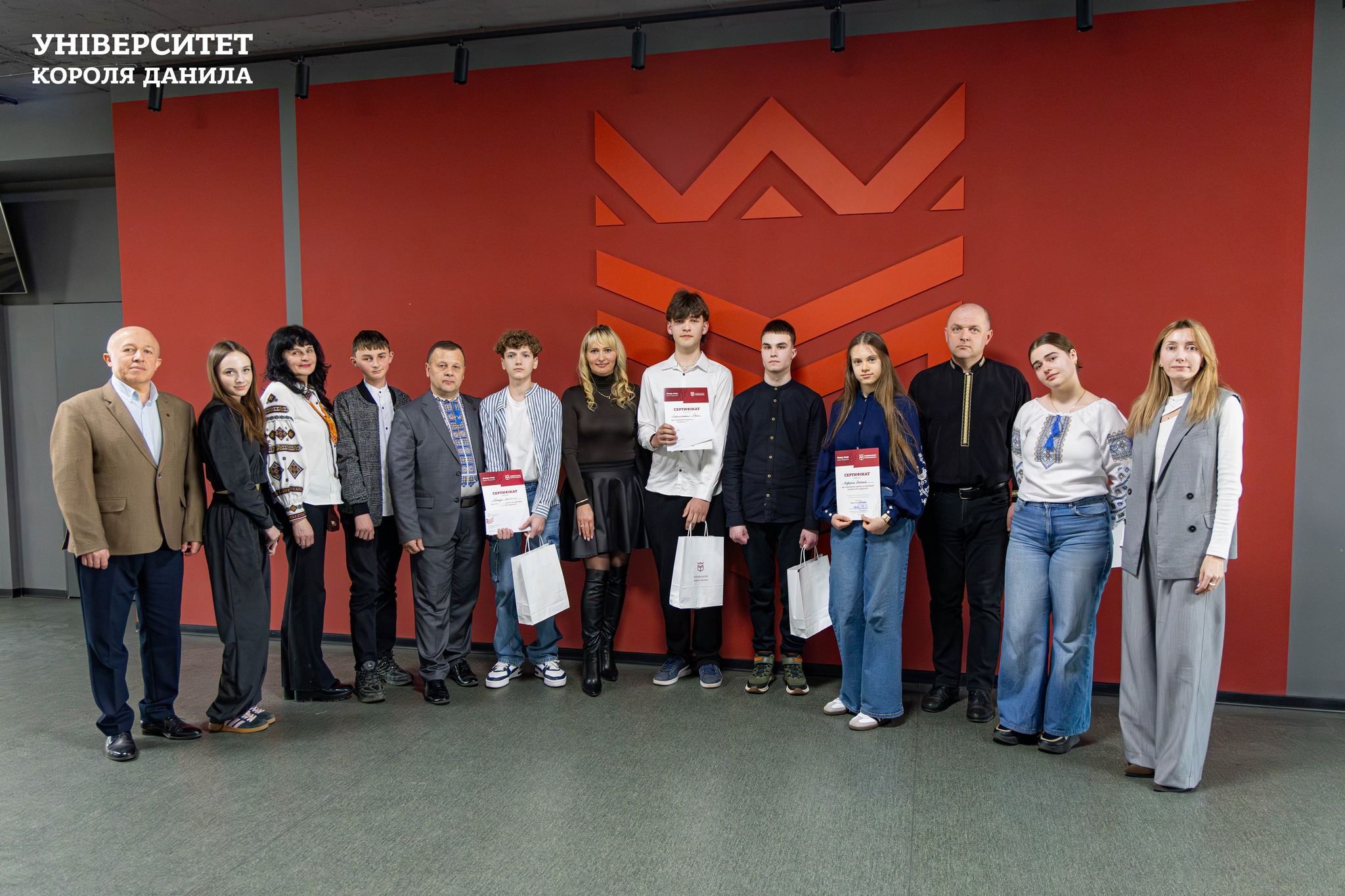 В  Університеті Короля Данила відбувся конкурс учнівських наукових робіт