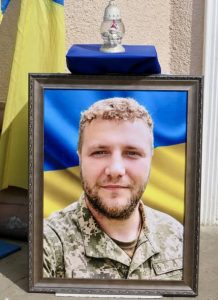 Калуська громада попрощалася з Героєм Євгеном Магасом